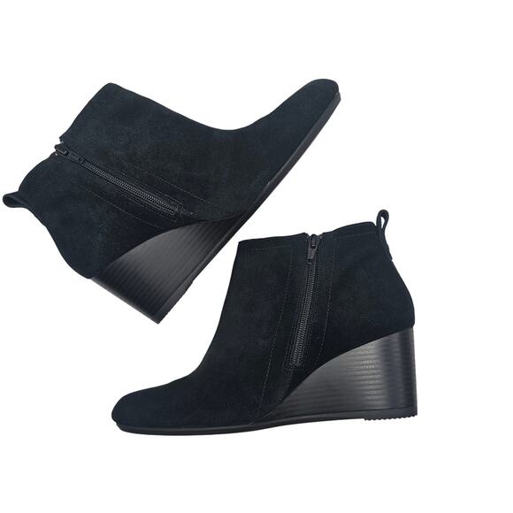 Vionic Black Suede Paloma Wedge Bootie Ankle Boots Women's Size 9 - Picture 2 of 10